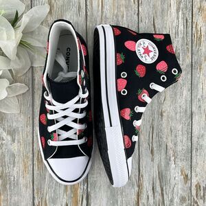 Converse Little Kid Chuck Taylor All Star Strawberries High-Top Sneakers Shoes 3